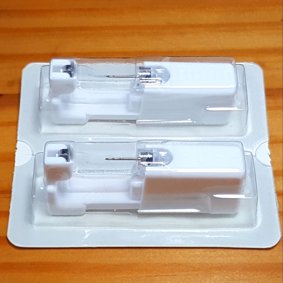 Ear Piercing Stud, Stainles Steel 4MM Cubic Zirconia Black (SYSTEM 75) - Picture 2 of 6